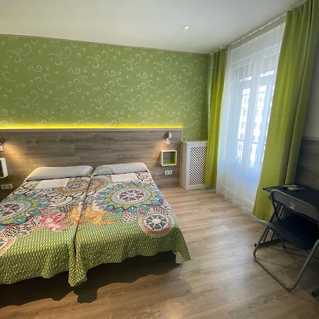 Muchomadrid Hostel Kültér fotó