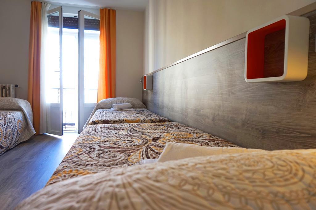 Muchomadrid Hostel Szoba fotó