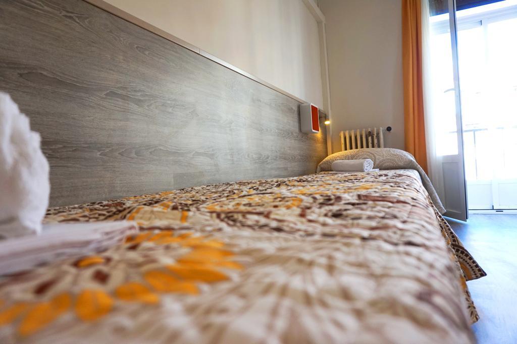 Muchomadrid Hostel Kültér fotó
