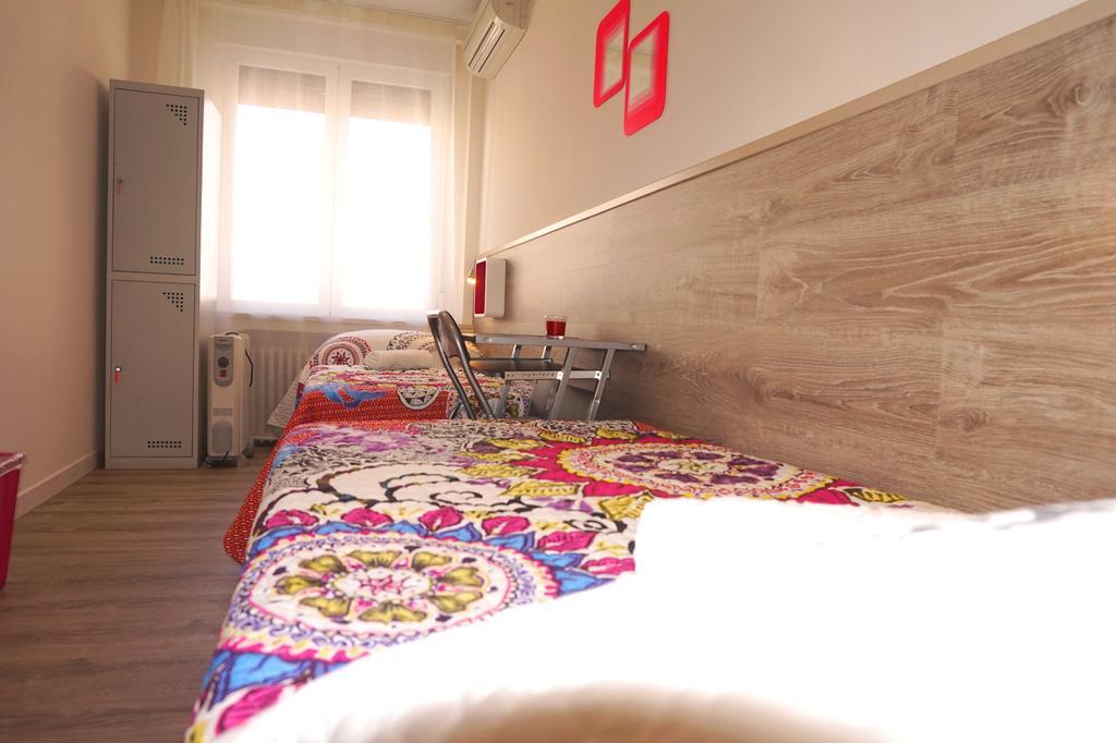 Muchomadrid Hostel Szoba fotó