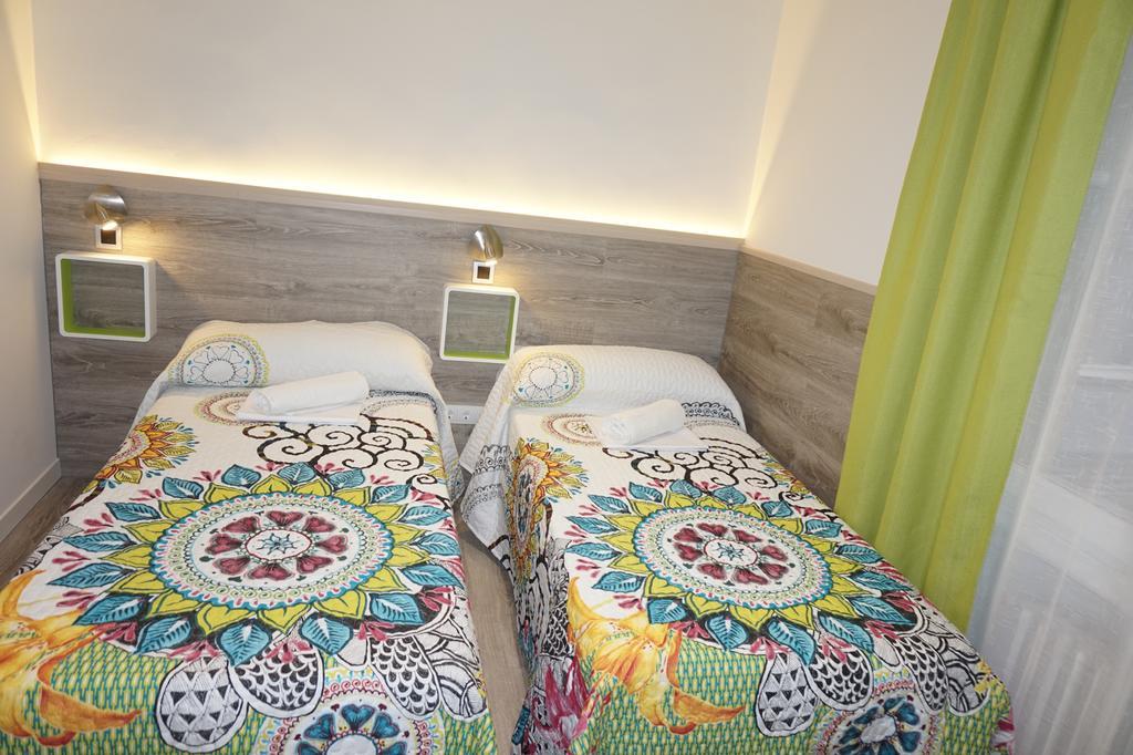 Muchomadrid Hostel Szoba fotó
