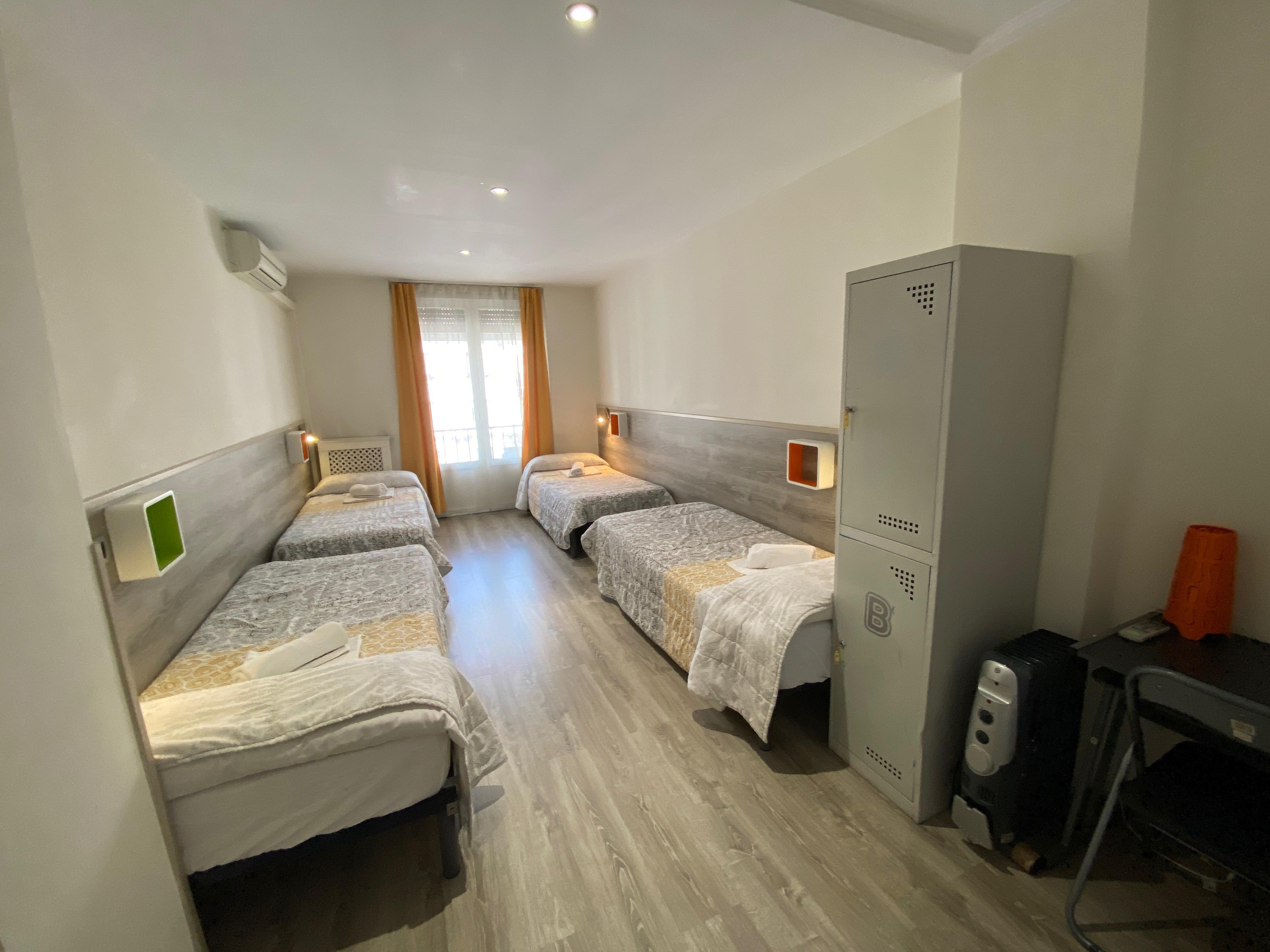 Muchomadrid Hostel Kültér fotó