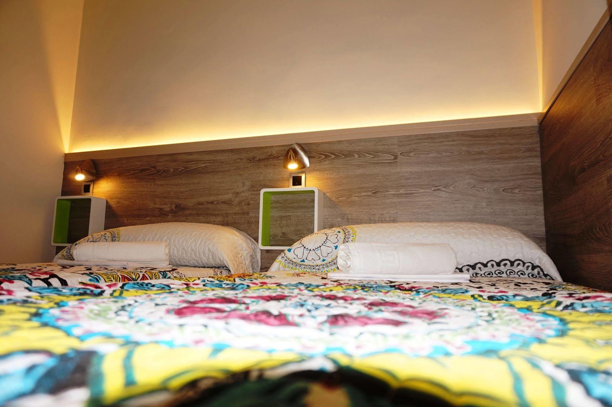 Muchomadrid Hostel Kültér fotó