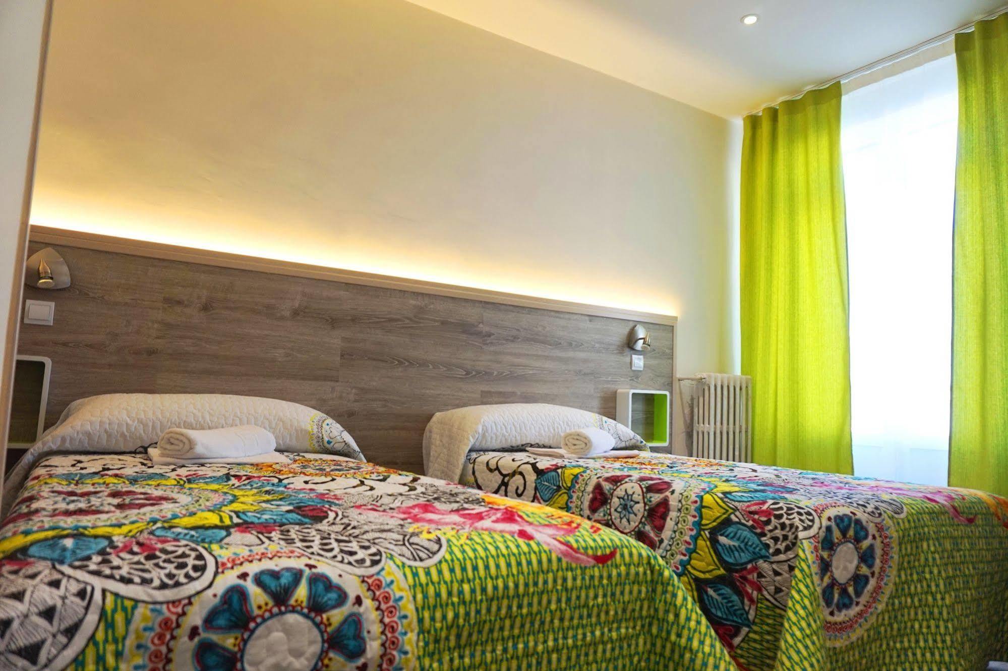 Muchomadrid Hostel Kültér fotó