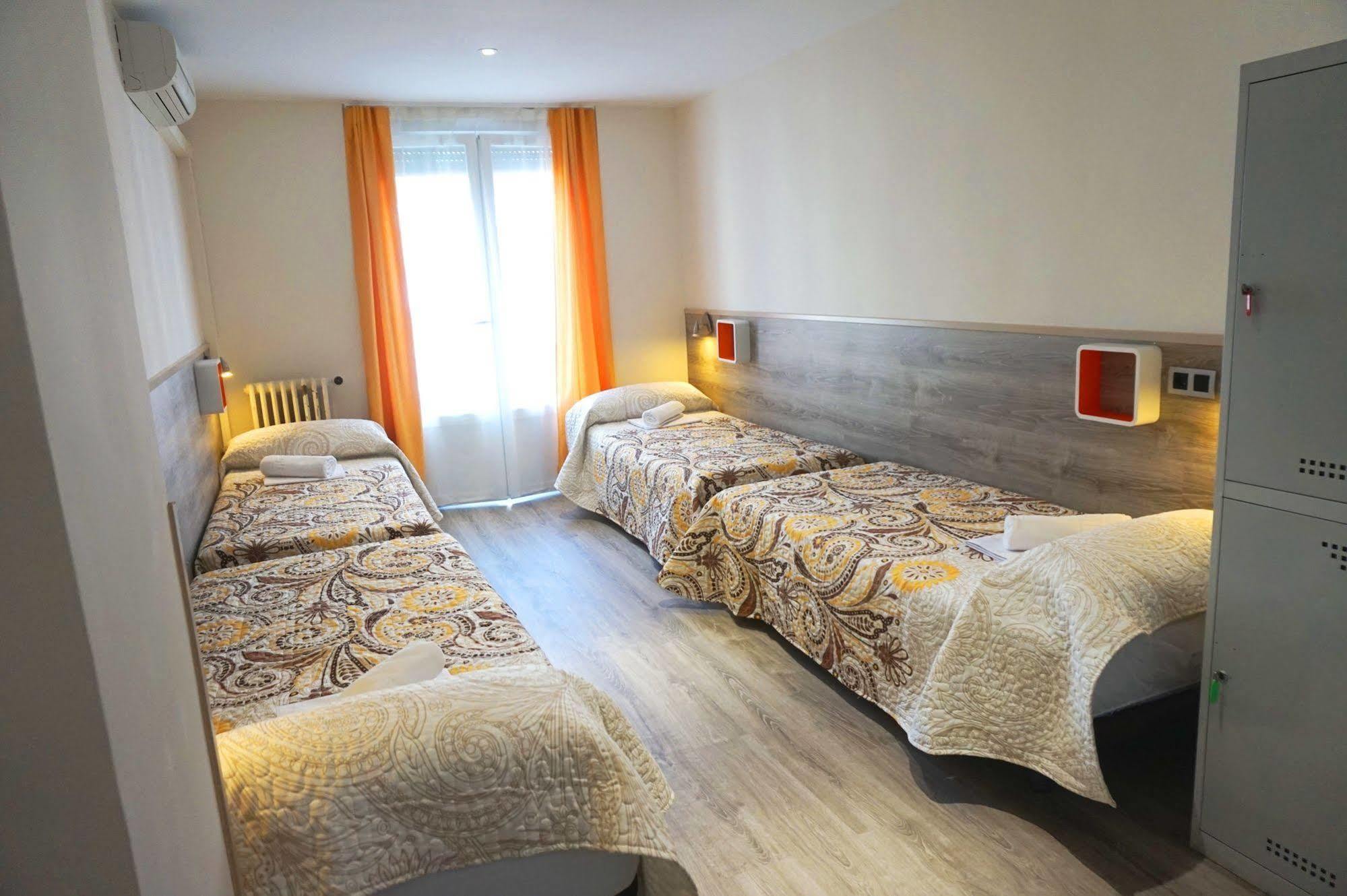 Muchomadrid Hostel Kültér fotó