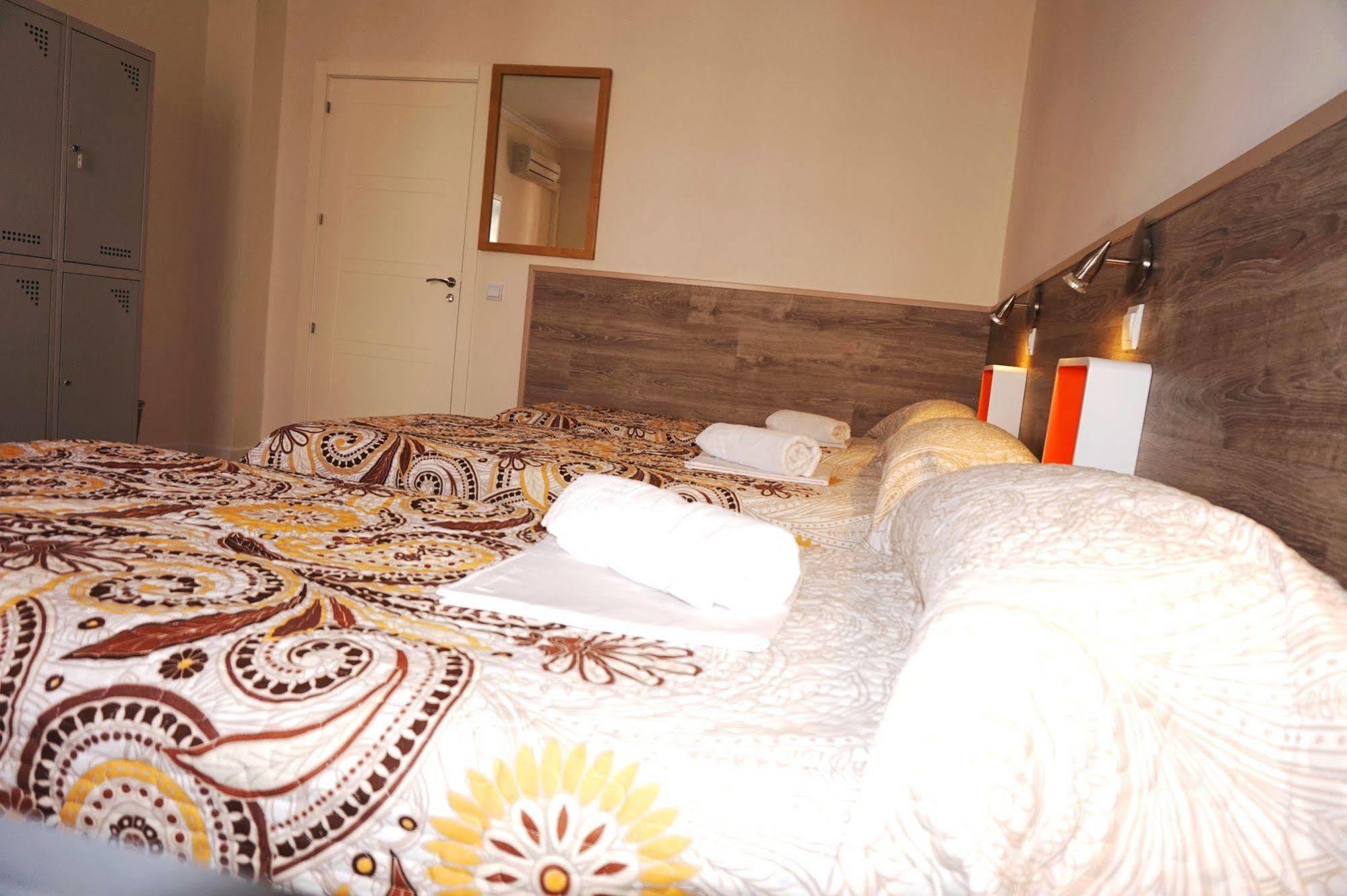 Muchomadrid Hostel Kültér fotó